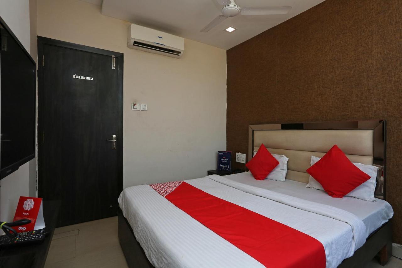 Oyo 6325 Hotel Kiran Rāipur Exterior foto