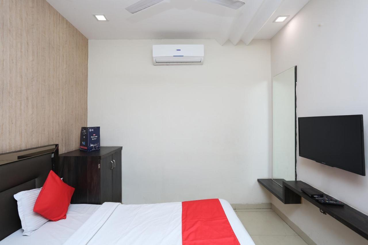 Oyo 6325 Hotel Kiran Rāipur Exterior foto